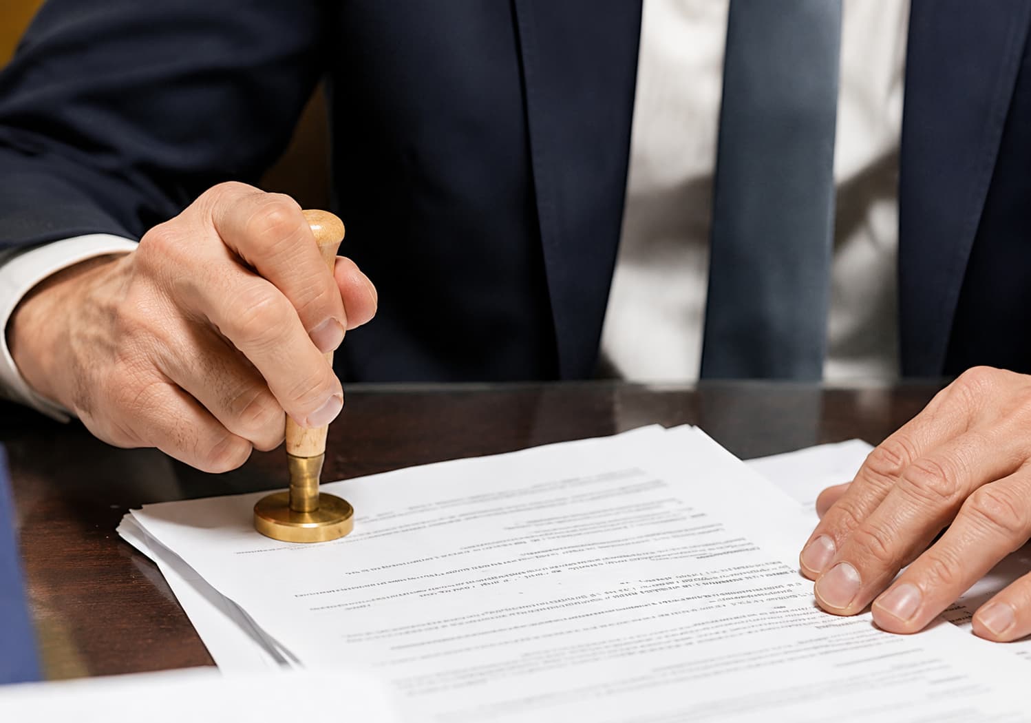 O que faz um tradutor juramentado e quando você precisa de um